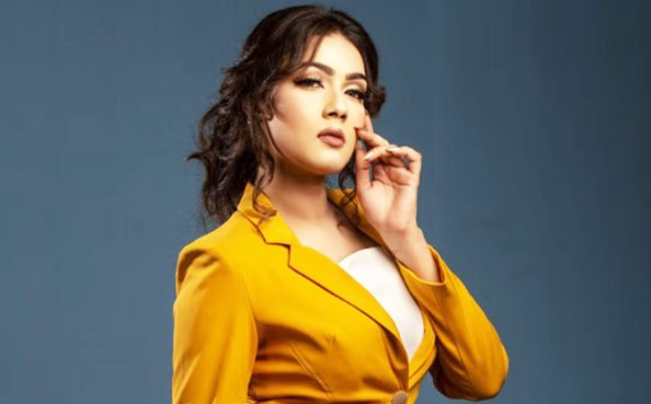 অতিরিক্ত মাইক ব্যবহার করে জরিমানা গুনলেন চিত্রনায়িকা মাহিয়া মাহি!